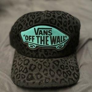 VANS cheetah trucker hat